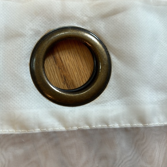 Set of two sheer drape panels with grommets 84” x 35” each) - Picture 2 of 8